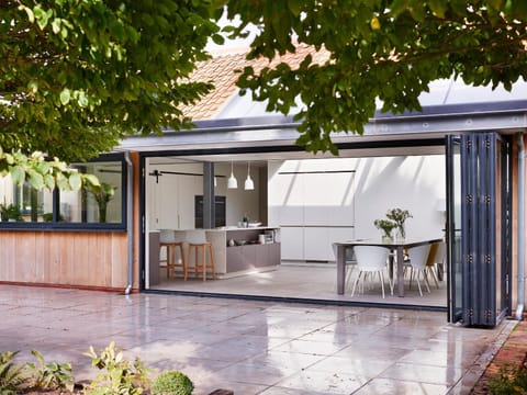 Facade/entrance, Garden