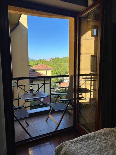 Natural landscape, View (from property/room), Balcony/Terrace, Seating area