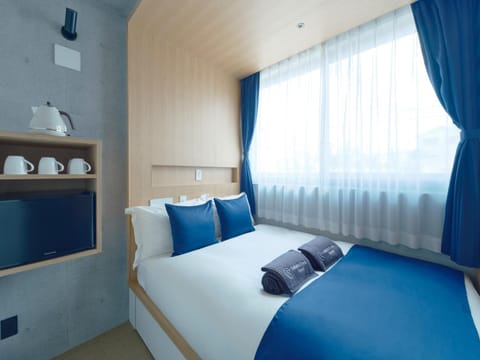 Bed, Photo of the whole room, Bedroom, group of guests, bunk bed, Family