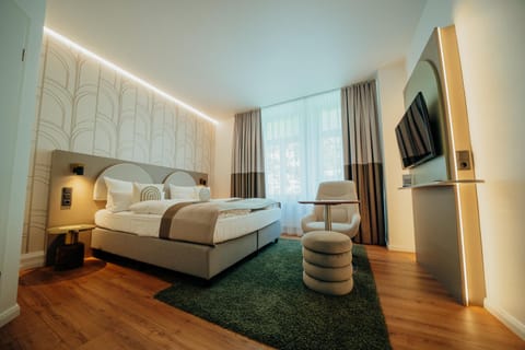 TV and multimedia, Photo of the whole room, Bedroom