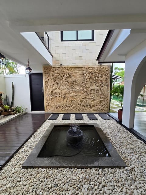 Villa Akasha Luxury 6 bedroom villa near beach Villa in North Kuta