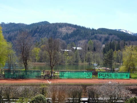 Haus St_ Michael_ Ferienwohnung 1_4 Apartment in Schliersee
