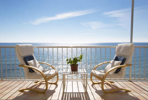 View (from property/room), Balcony/Terrace, Sea view