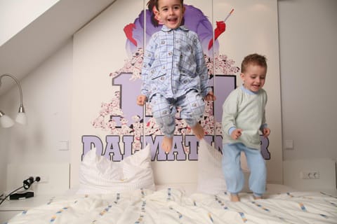 Photo of the whole room, Decorative detail, children