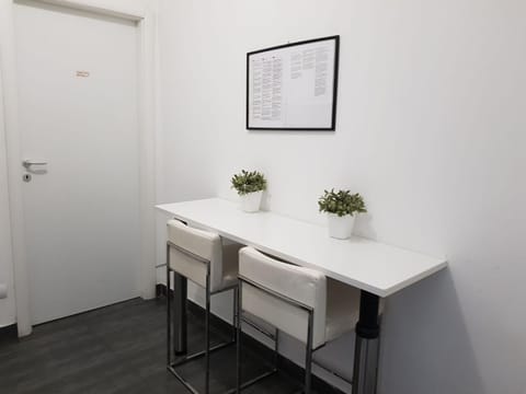 Kitchen or kitchenette, Communal kitchen
