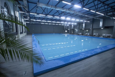 Swimming pool, Swimming pool