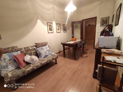 Ex Ostu Impero: vino, tartufo ed ospitalità Apartment in La Morra