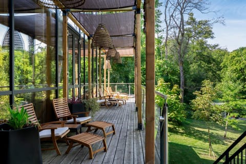 Patio, Garden view