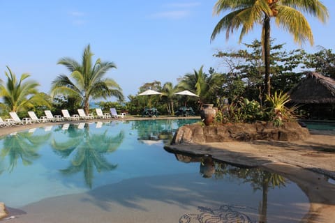 Day, Swimming pool, Swimming pool