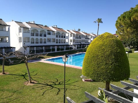 Balcony/Terrace, Swimming pool, Swimming pool