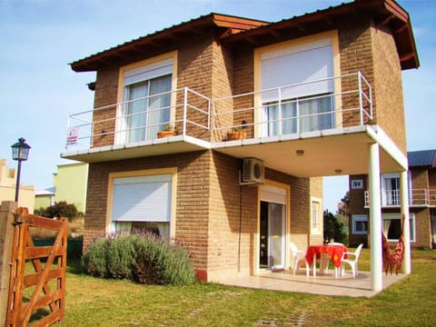 Facade/entrance, Facade/entrance, Balcony/Terrace, Lobby or reception