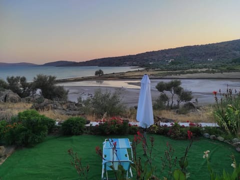 Garden, View (from property/room), Location