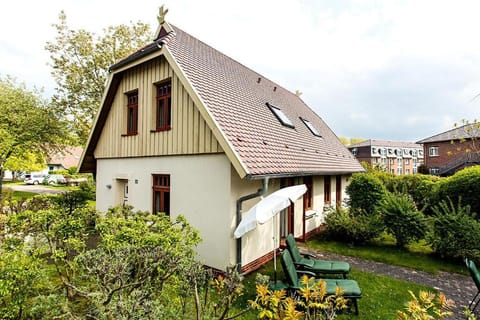 Ferienhaussiedlung Strandperlen Weidenhof 2a (Typ III) House in Wustrow