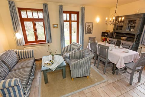 Ferienhaussiedlung Strandperlen Weidenhof 2a (Typ III) House in Wustrow