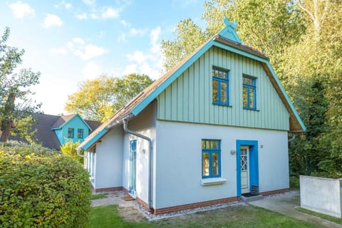 Ferienhaussiedlung Strandperlen Weidenhof 9b (Typ IX) House in Wustrow