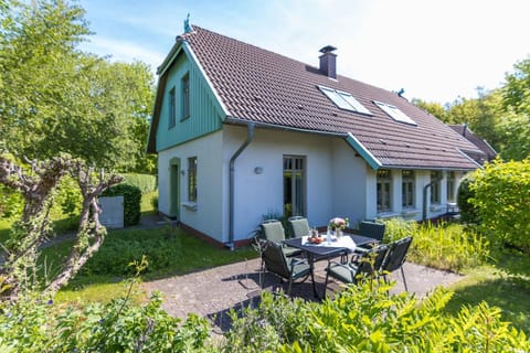 Ferienhaussiedlung Strandperlen Sanddornhof 8a (Typ VII) House in Wustrow