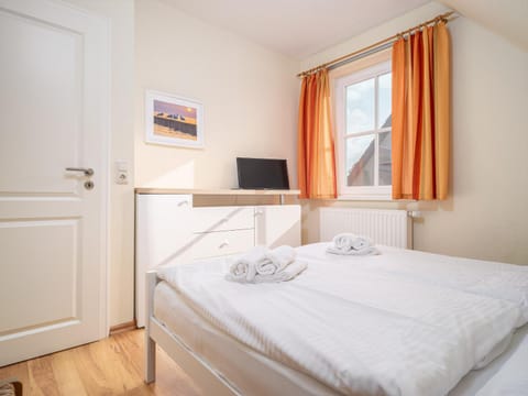 Haus MEERESRAUSCHEN Whg. MR-2 Apartment in Wustrow