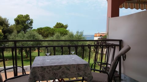 Garden view, Sea view