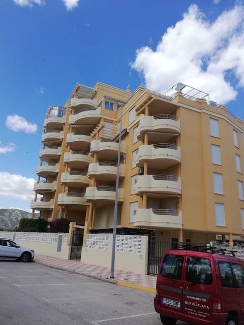 Property building, Facade/entrance, Off site