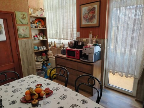 Семеен Хотел Старият град Hotel in Dolj County, Romania