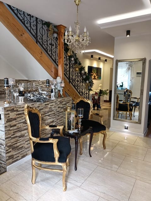 Lobby or reception, Seating area