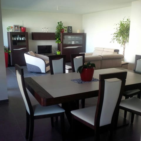 Lounge or bar