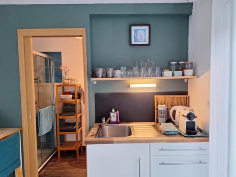 Coffee/tea facilities, Kitchen or kitchenette