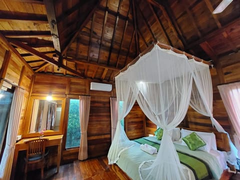 Bed, Photo of the whole room, Bedroom, towels, wardrobe