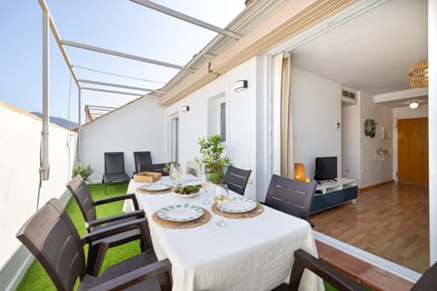 Communal lounge/ TV room, Off site, TV and multimedia, Balcony/Terrace, Living room, Seating area, Dining area