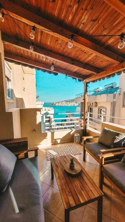 Day, View (from property/room), Balcony/Terrace, Seating area, Sea view