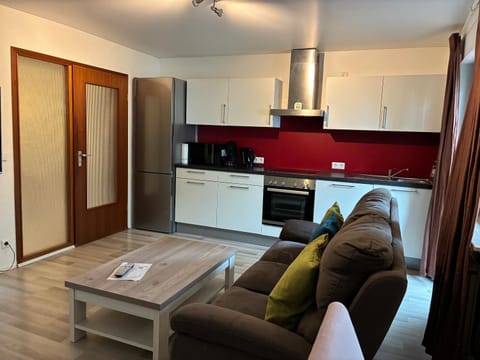 Kitchen or kitchenette, Living room