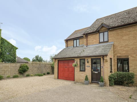 Kite Cottage House in Cherwell District