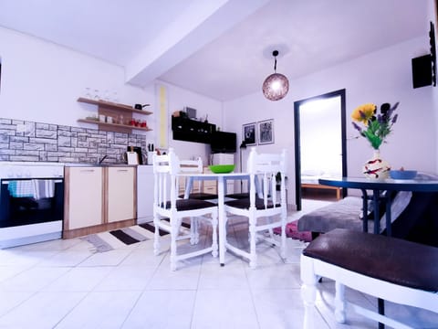 Kitchen or kitchenette, Living room, Dining area, kitchen