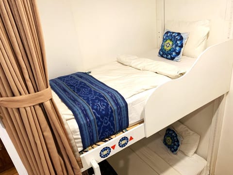 Bed, Photo of the whole room, Bedroom, bunk bed