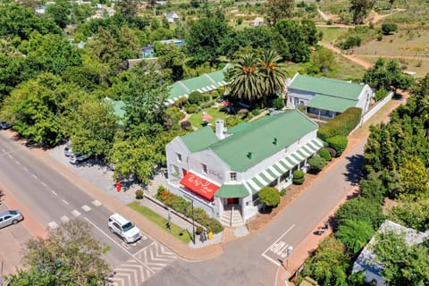 Property building, Day, Neighbourhood, Bird's eye view
