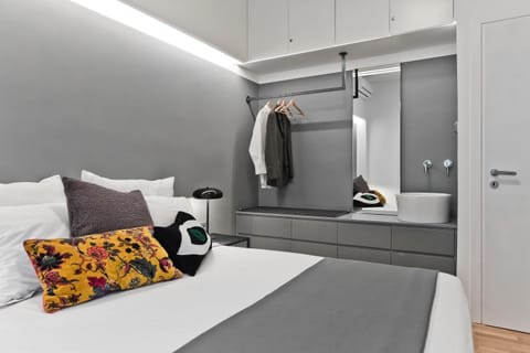 Bed, Photo of the whole room, Bedroom, wardrobe
