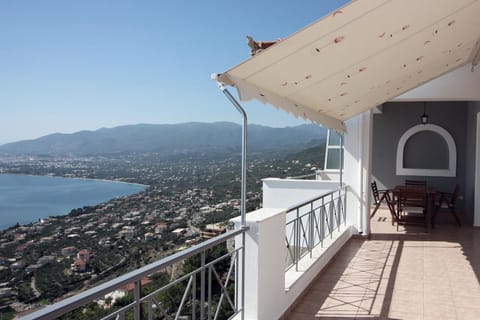 Balcony/Terrace, Mountain view, Sea view