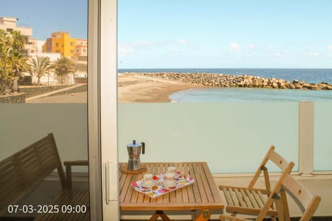 Property building, Balcony/Terrace, Balcony/Terrace