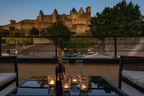 Balcony/Terrace, Drinks