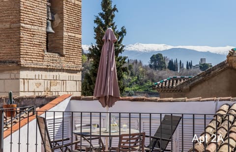 Balcony/Terrace, Balcony/Terrace, Mountain view