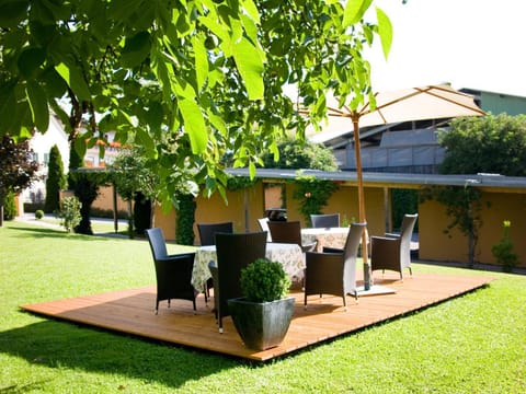 Garden, Balcony/Terrace