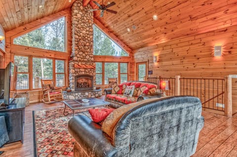 Crane - Unit 6 House in Three Rivers