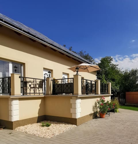 Patio, Balcony/Terrace