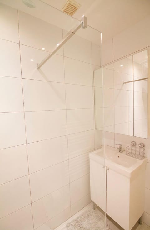 Amazing & cosy studio perfect location 'Stephanie-Louise area' Apartment in Saint-Gilles