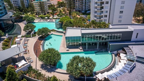 Property building, Bird's eye view, Pool view, Swimming pool