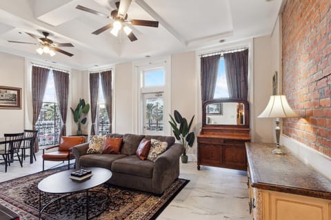 Maison Pierre Lafitte Hotel in French Quarter