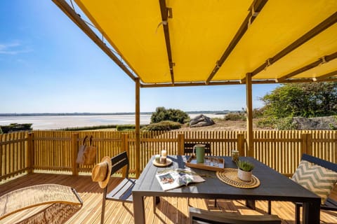 Patio, Natural landscape, View (from property/room), Balcony/Terrace, Sea view
