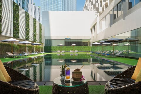 Swimming pool