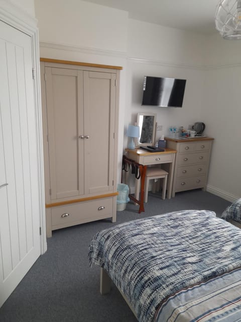 South Rising Guest House Bed and Breakfast in Poole