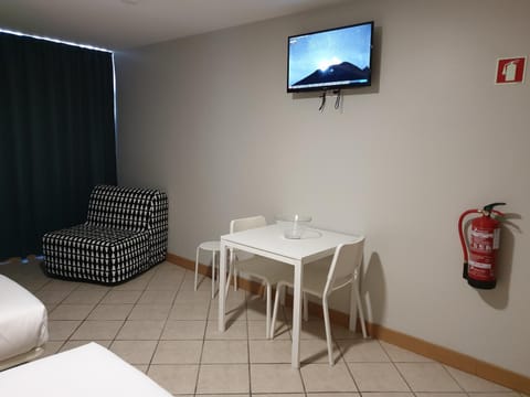 TV and multimedia, Dining area
